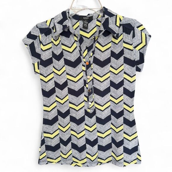 Alfani Yellow and navy blue chevron button up blouse size P - Picture 1 of 6